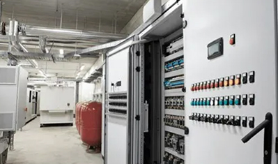 لماذا تحظى وحدات التحكم المنطقية القابلة للبرمجة من يوكوجاوا بثقة كبيرة في مجال التحكم بالعمليات الحيوية؟